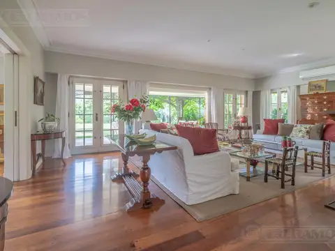 Casa en Venta al Oeste