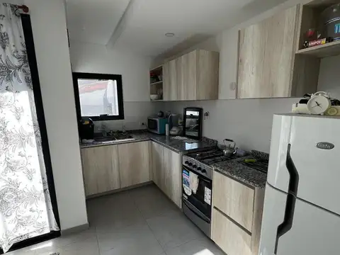 Depto Tipo Casa en Venta en Ituzaingo, USD 140.000