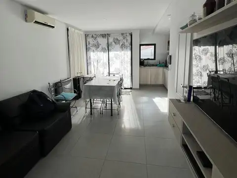 Depto Tipo Casa en Venta de 2 dormitorios