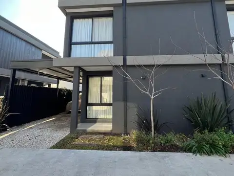 Depto Tipo Casa en Venta de 3 ambientes