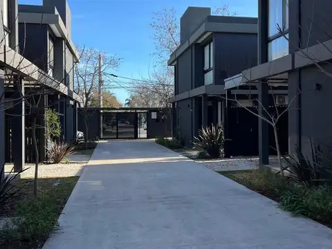 Gabriela Mistral al 600