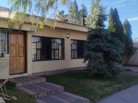 Casa en Venta -  Calle Cerro Aconcagua Vistalba