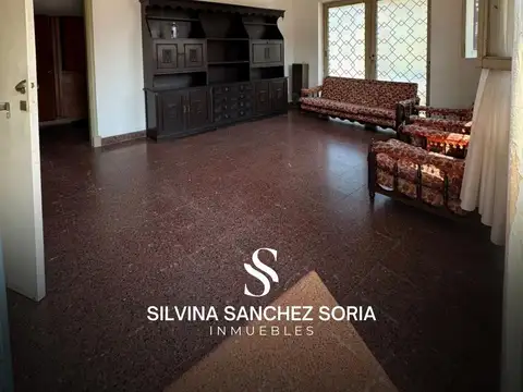 Casa 3 ambientes con 2 baños
