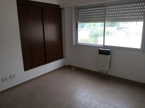 Depto Tipo Casa en Alquiler en Villa Devoto, $ 1.500.000