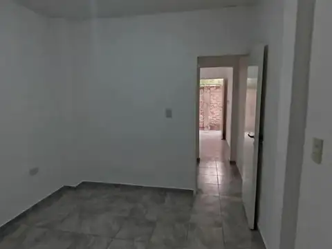 Departamento en Alquiler en Zona U.N.N.E, $ 240.000