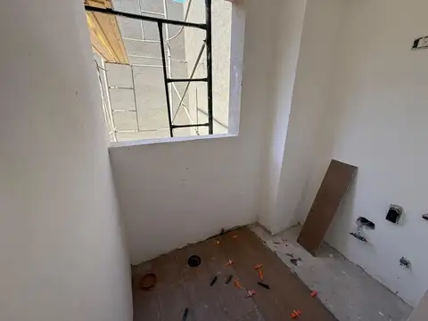 Departamento en Venta en Parque Chacabuco, USD 78.000