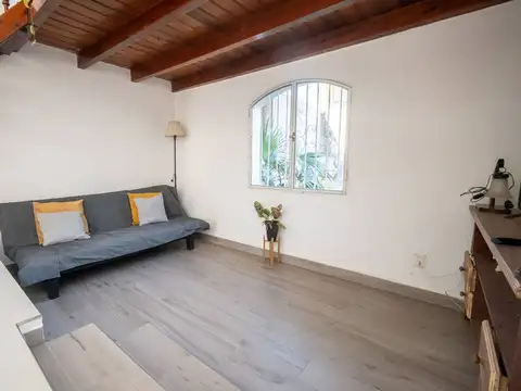 Casa 6 ambientes con 1 baño