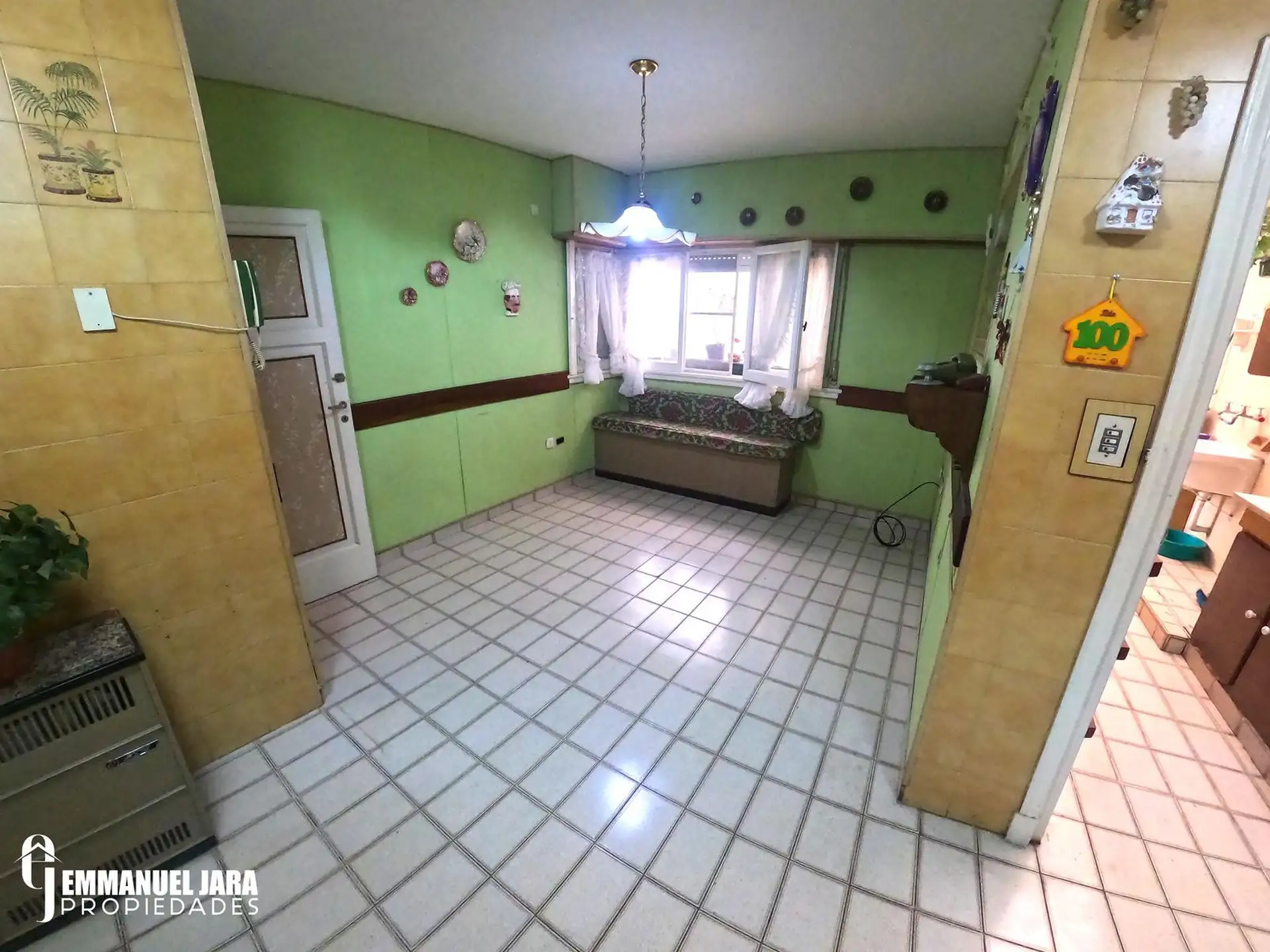 Casa 2 ambientes con dependencia