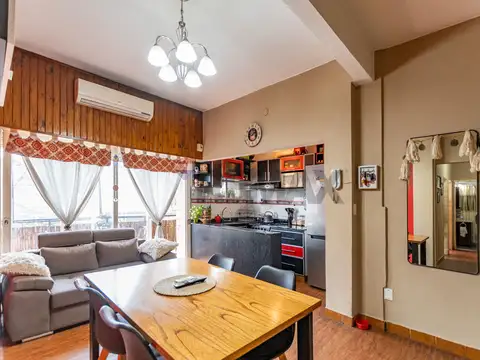 Depto Tipo Casa en Venta de 3 ambientes