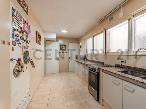 Departamento en Venta de 4 dormitorios