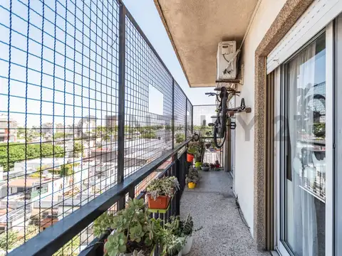 Venta departamento 5 ambientes c/ balcon y baulera - Villa Gral Mitre