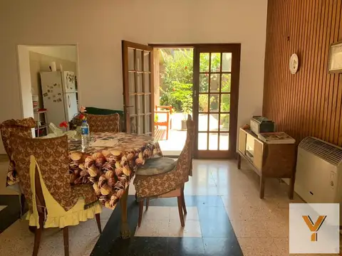 Casa en venta - 2 Dormitorios 2 Baños - Mercedes