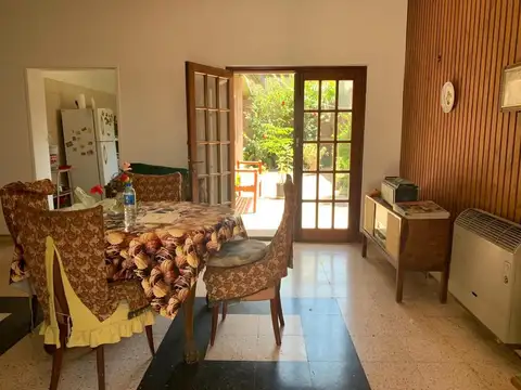 Casa en venta - 2 Dormitorios 2 Baños - Mercedes