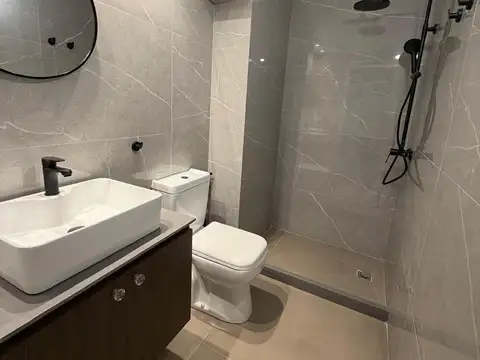Casa 6 ambientes con 3 baños