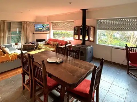 VENTA Casa Cuatro Ambientes en Lomas Altas