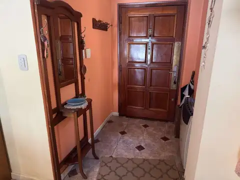 VENTA CASA 4 AMBIENTES CASTELAR NORTE GRAN FONDO