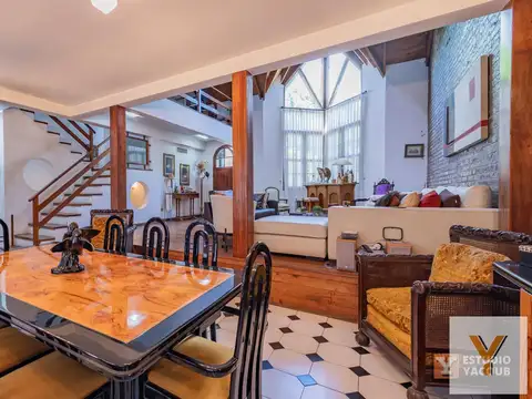 Casa en Venta con 1 cochera