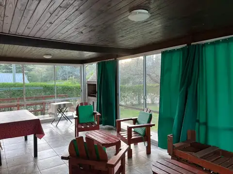 SE VENDE CASA CON PILETA EN CUESTA BLANCA