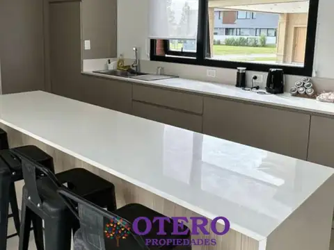 Casa en Venta barrio privado Terralagos