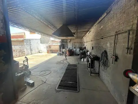 Galpon en Venta en Esperanza, USD 190.000