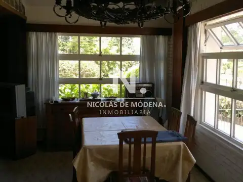 En venta casa de 3 dormitorios en Playa Mansa, Punta del Este.