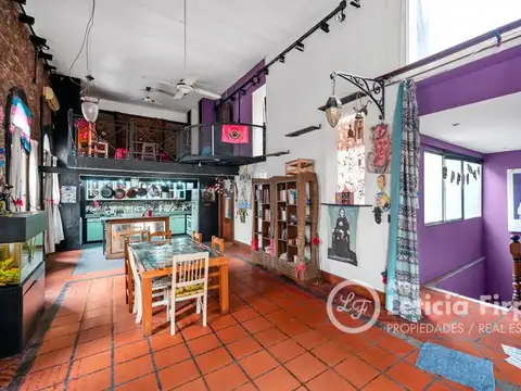 Depto Tipo Casa en Venta 90 años