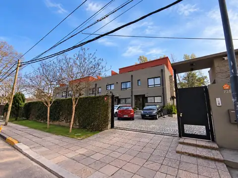 Rivadavia 725