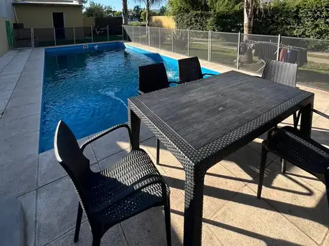 Casa 3 ambientes con 2 baños