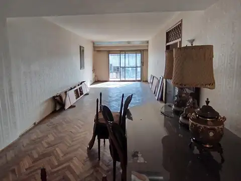 Imponente Semipiso amb.!  de estilo 170mts2. Balcón Todo sol.
