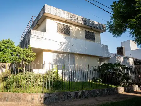CASA EN VENTA EN GUADALUPE NORESTE - IDEAL PARA INVERSION