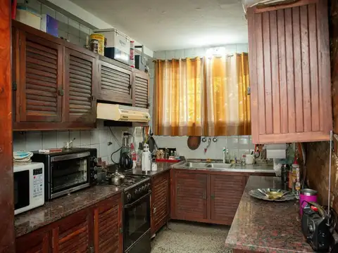 Casa 5 ambientes con 3 baños