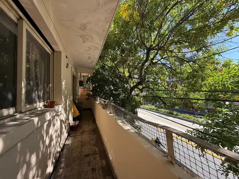 Depto Tipo Casa 4 ambientes con 2 baños