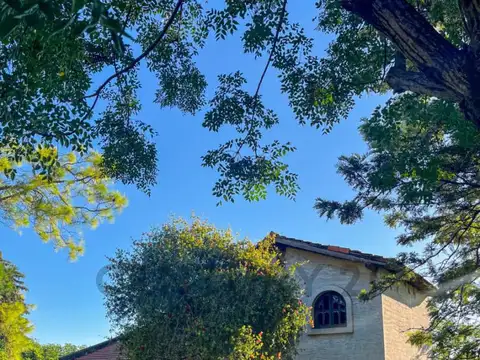 REAL OPORTUNIDAD. Casa quinta - A metros de Circunvalación y Autopista Santa Fe