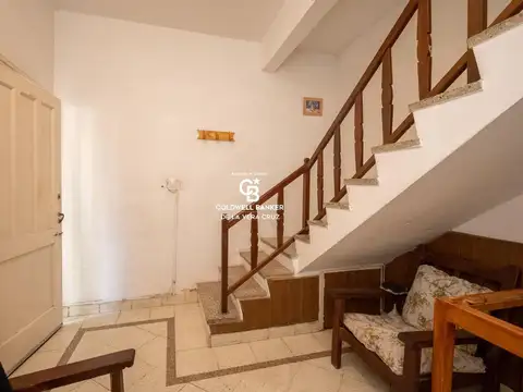 Casa 6 ambientes con 1 baño