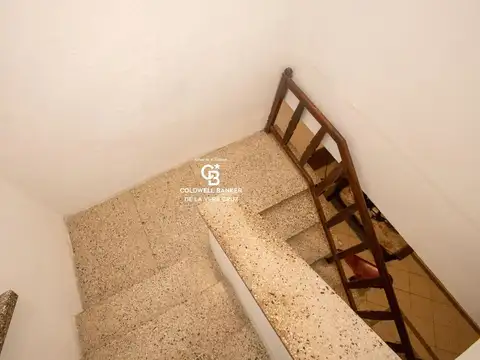 Casa 6 ambientes con 1 baño