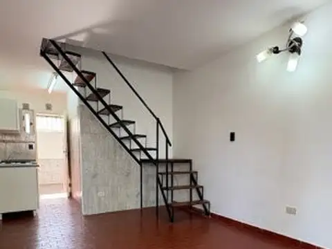 DÚPLEX EN SAN MIGUEL - APTO CRÉDITO Y SIN EXPENSAS