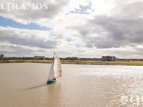 PUERTOS - BARRIO AMARRAS - RAMAL ESCOBAR KM 45