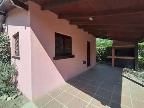 Casa de 1 dormitorio. Los Reartes.