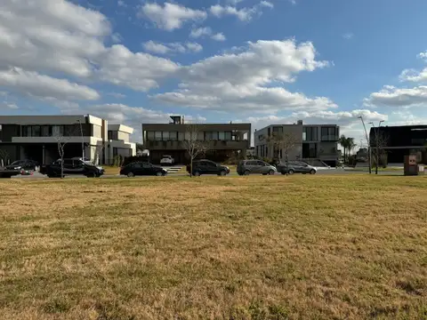 Lote en Muelles puertos de lago  .