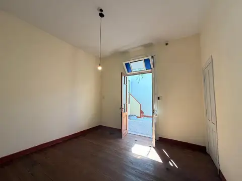 CASA EN ALQUILER DE 7 AMBIENTES