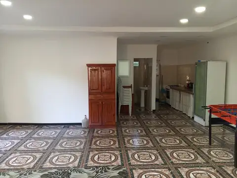 CASA EN VENTA 18 y 646  PILETA  AMPLIO LOTE EXCELENTE ACCESO