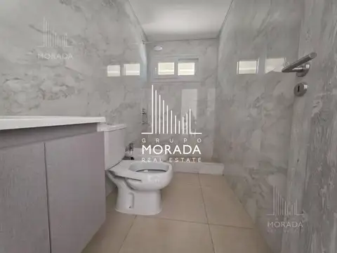 Departamento en Alquiler con 2 cocheras