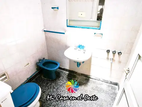 Vendemos en Exclusiva: Casa   departamento en bloque - a 150m del Centro - Valle Hermoso - Córdoba