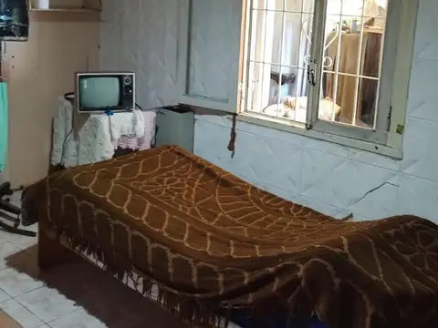 Depto Tipo Casa en Venta 50 años