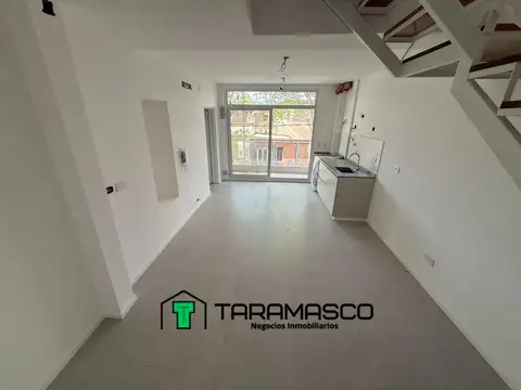 Depto Tipo Casa en Venta de 1 dormitorio