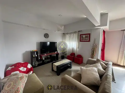 Departamento  3 ambientes con cochera en Beccar