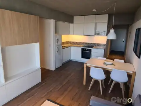 Venta monomabiente con Balcón Constitución