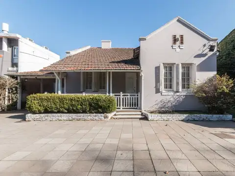 Casa en Venta en José Mármol.