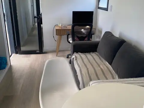 IMPRESINANTE CONTAINER ADAPTADO A CASA