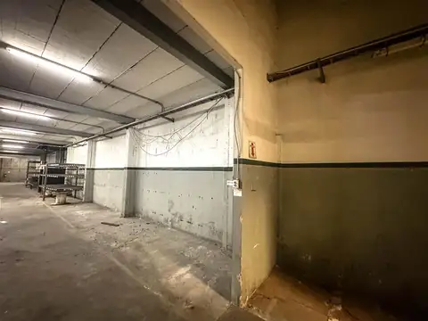VENTA GALPÓN OFICINAS COCINA BAÑOS PIÑEYRO AVELLANEDA